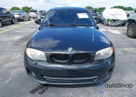 2013 BMW 128I z USA, uszkodzony, nr VIN WBAUP9C57DVS95841